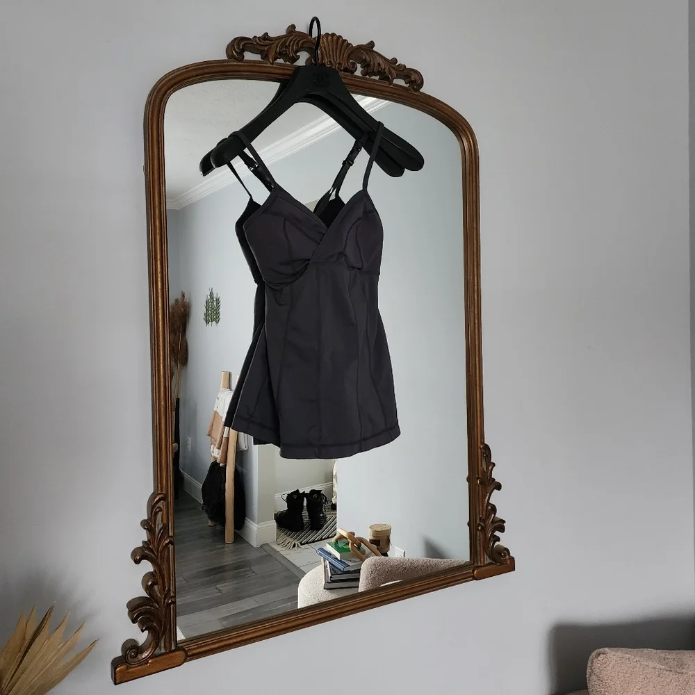 Lululemon Corset Like Crossover Criss Cross Tank Top